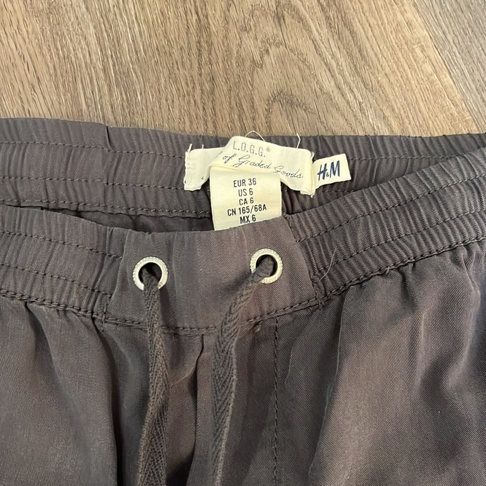 H&M pants - Picture 2 of 4